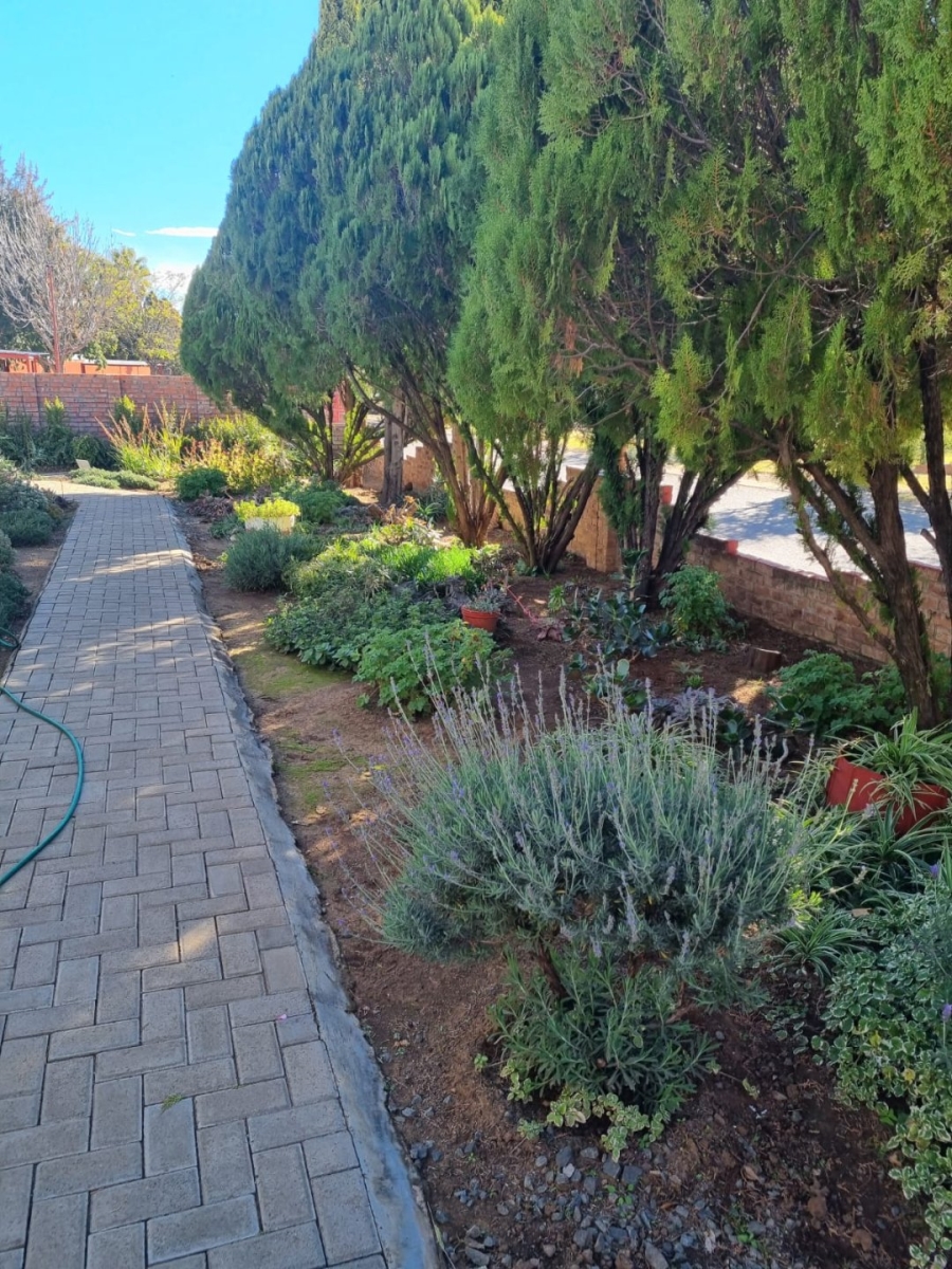 4 Bedroom Property for Sale in Gariepdam Free State